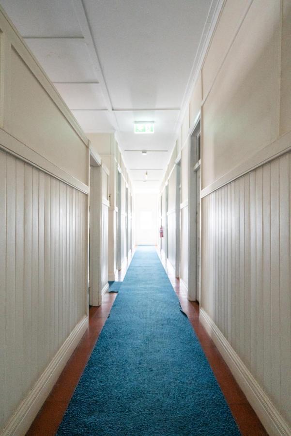 Commercial Hotel Clermont Eksteriør bilde