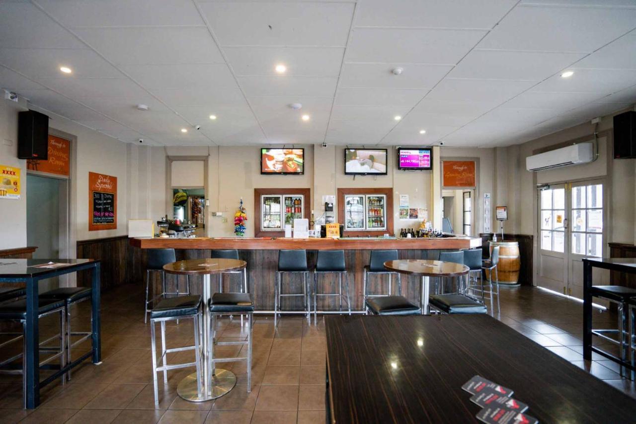 Commercial Hotel Clermont Eksteriør bilde